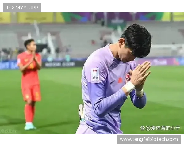 马德兴批评足协顾问克里斯:只是在糊弄中国足球,毫无实质帮助 马德兴批评足协顾问克里斯:只是在糊弄中国足球,毫无实质帮助