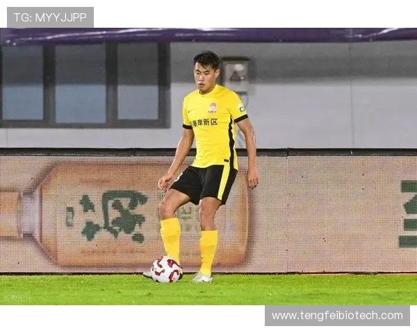 西海岸俱乐部宣布对张呈栋实施停薪停训停赛并处以五万元罚款 西海岸俱乐部宣布对张呈栋实施停薪停训停赛并处以五万元罚款