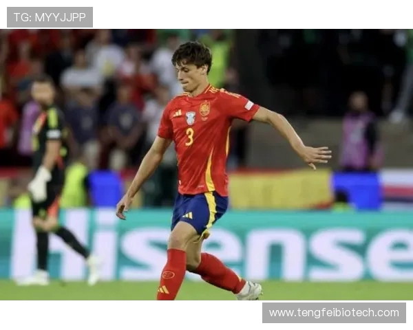 德拉富恩特称勒诺尔芒为欧洲顶级中后卫之一表现出色